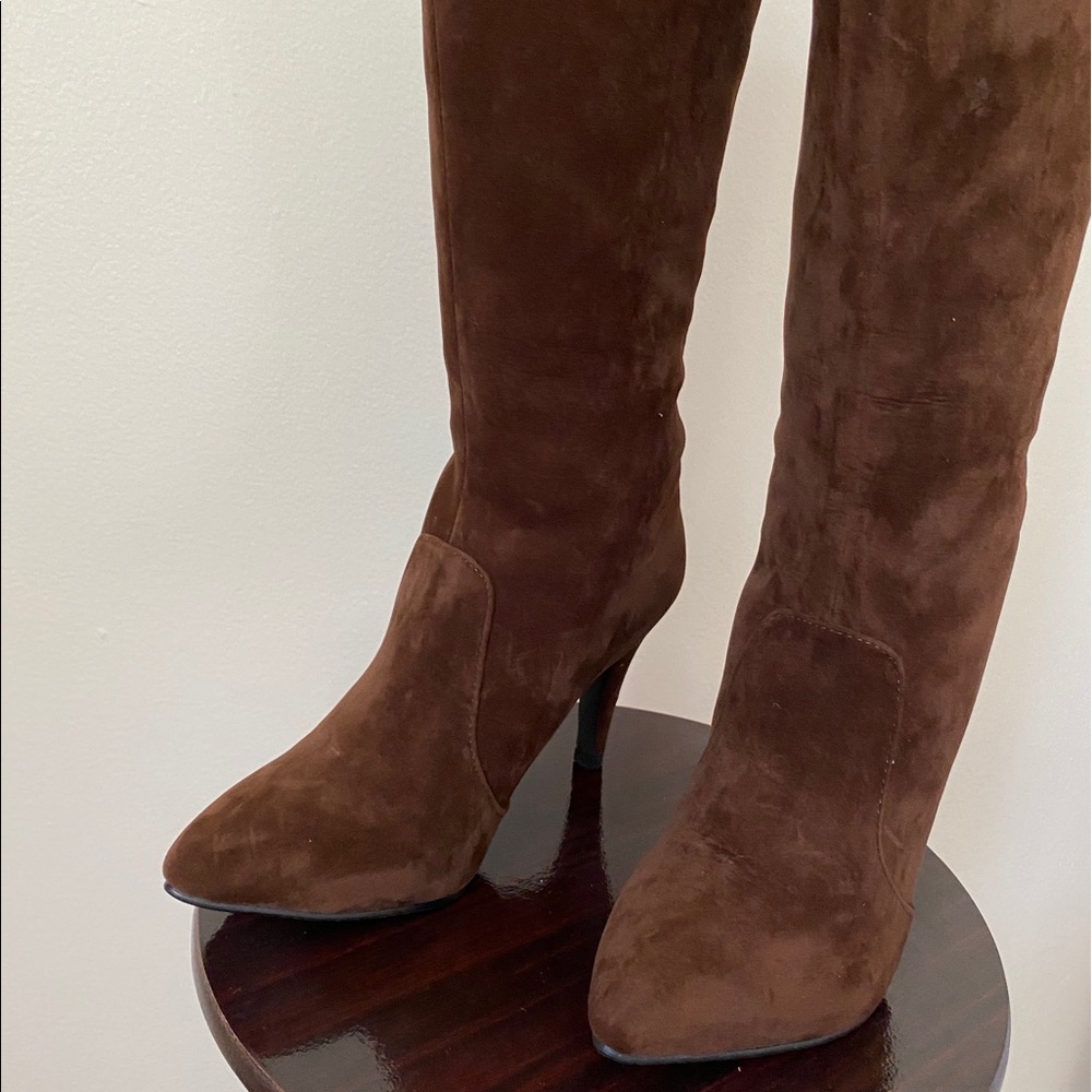 Boots - Picture 2 of 4